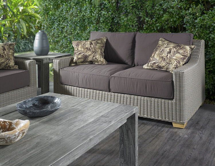 Padmas Nautilus Outdoor Loveseat