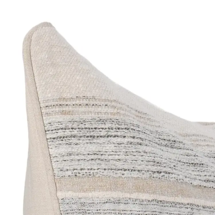 TQ Rockport Pillow, 22" x 22"