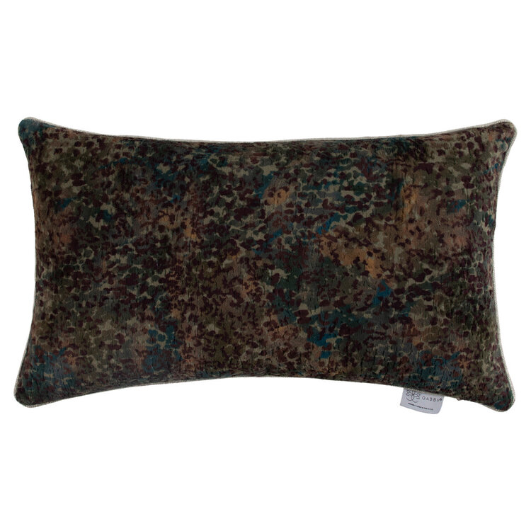 Incognito Plum Poly, 12" x 20"