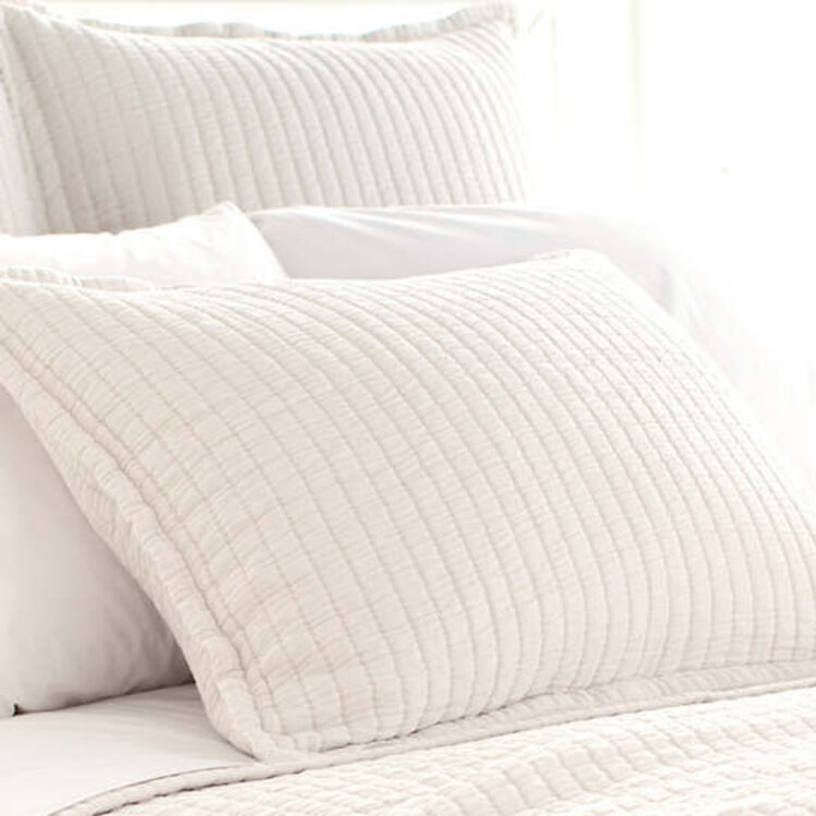 Boyfriend Matelassé Sham, Ivory Standard