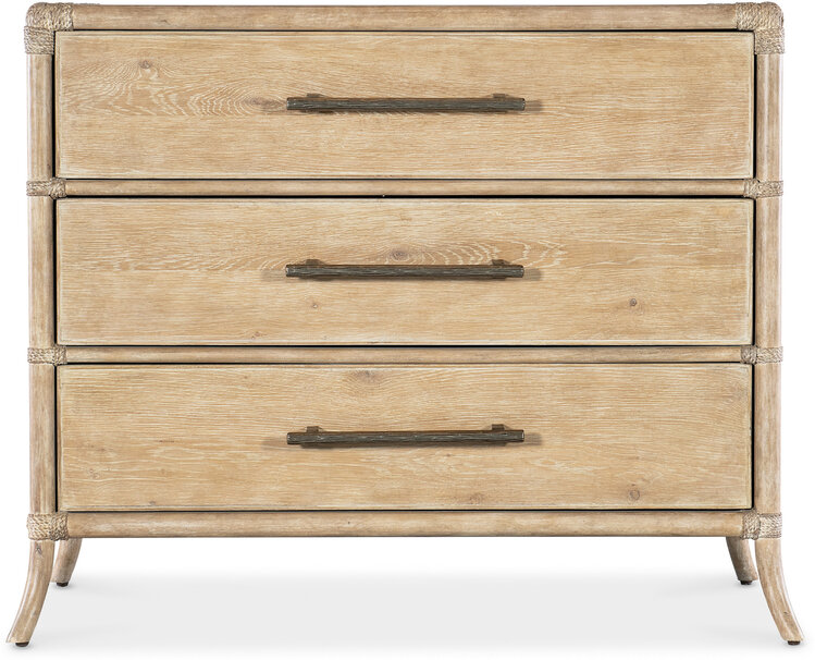 Retreat Pole Rattan Chest