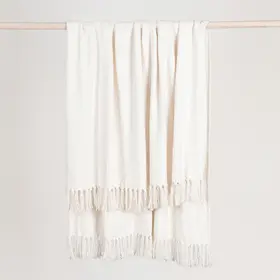 TC Aria Boucle Ivory Throw
