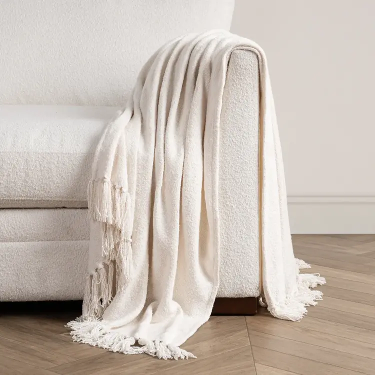 TC Aria Boucle Ivory Throw