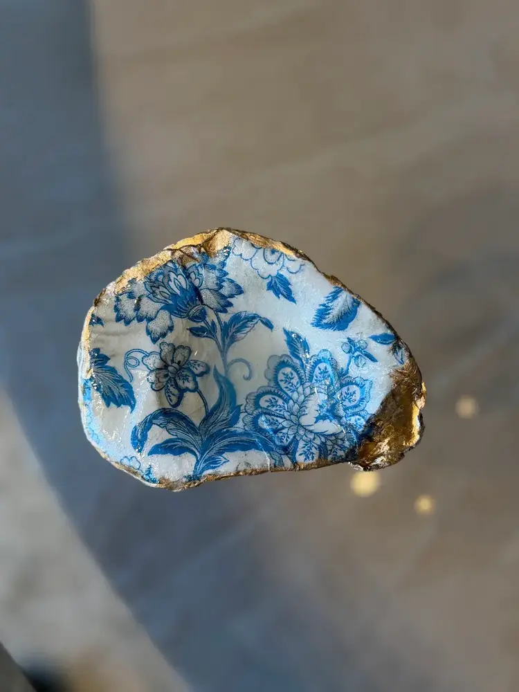 Pretty Shuckers-