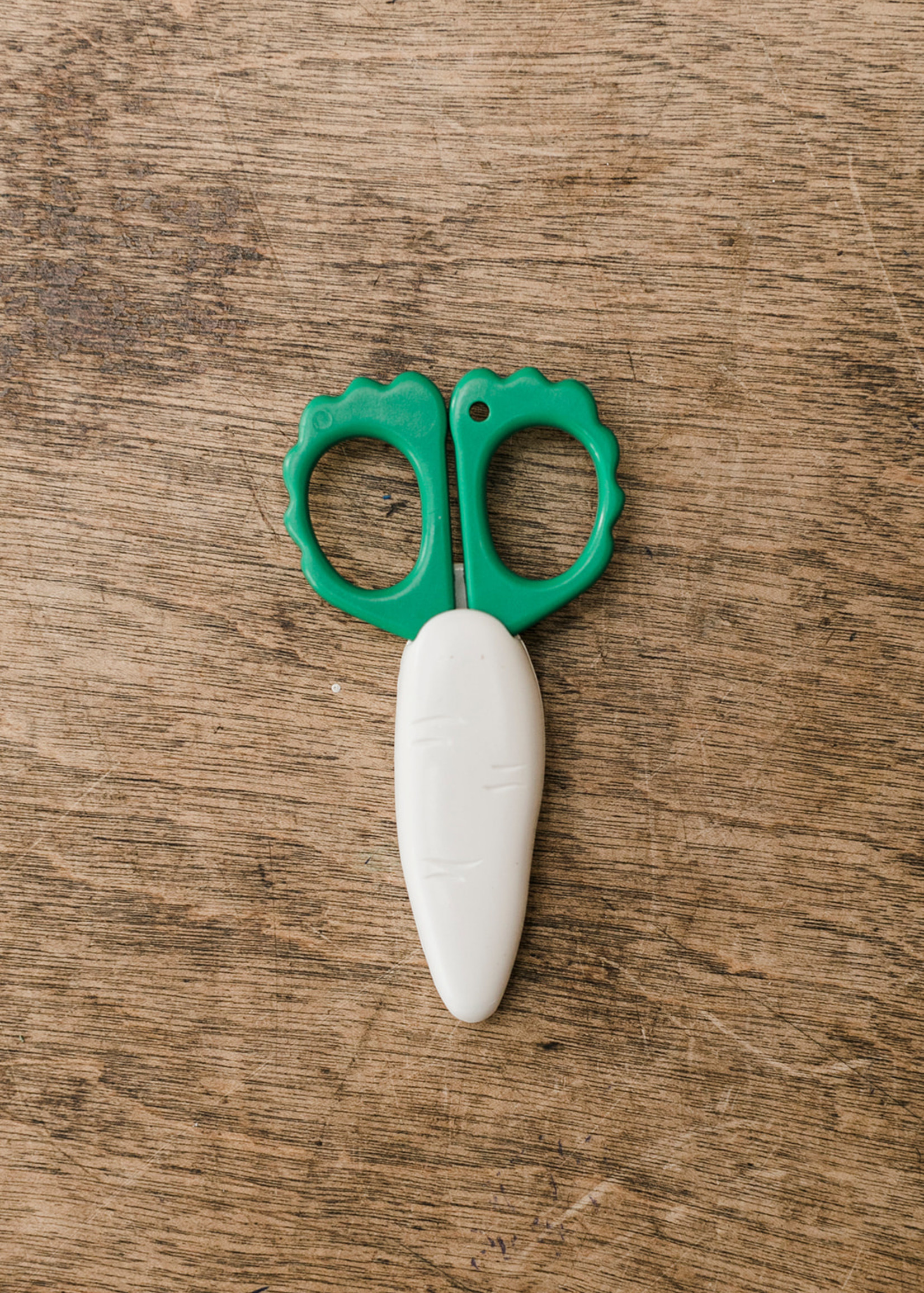 Kitchen Scissors w/ Magnetic Sheath