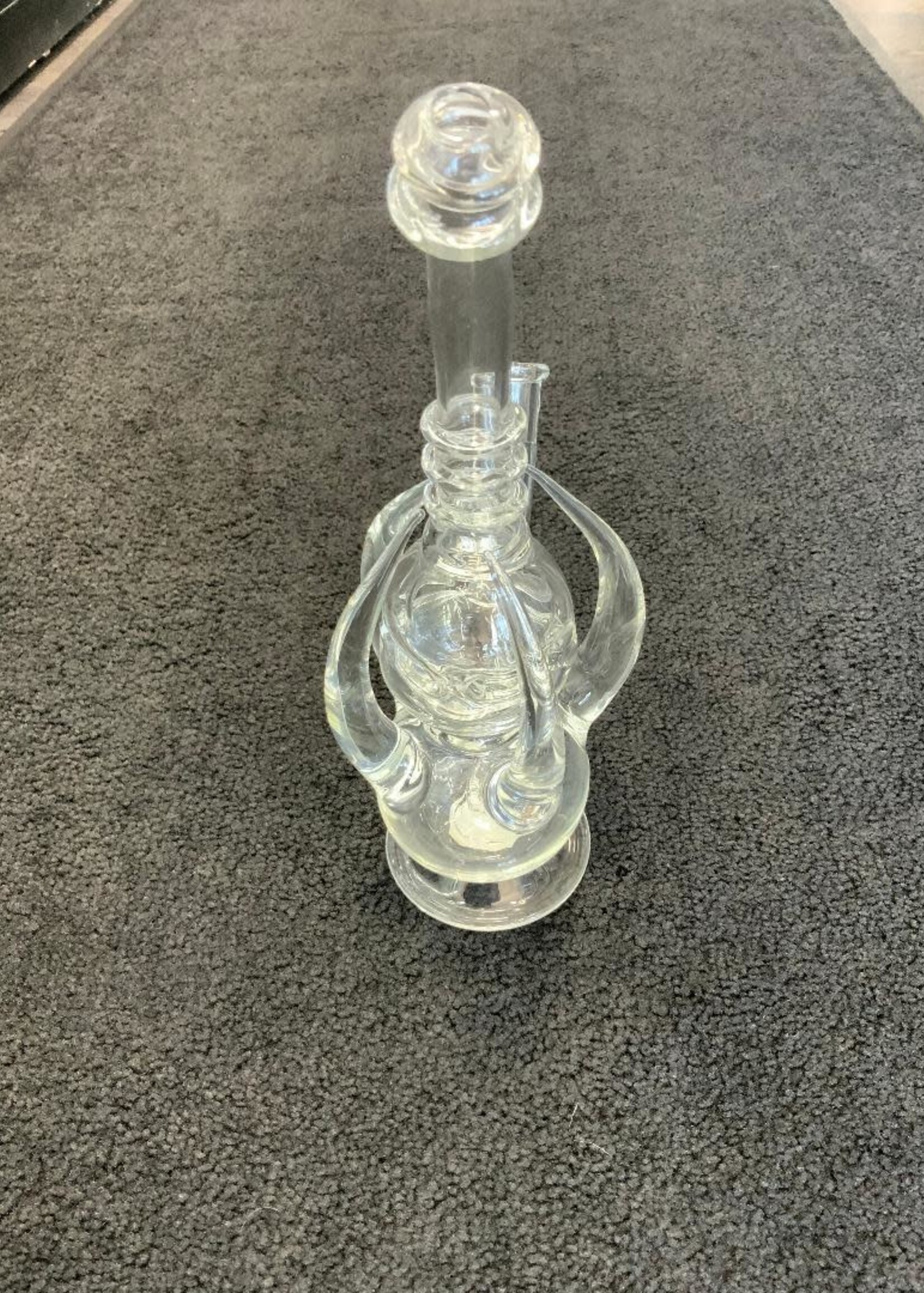 Kevin Beecher Kevin Beecher Clear Horned Fab Egg Waterpipe