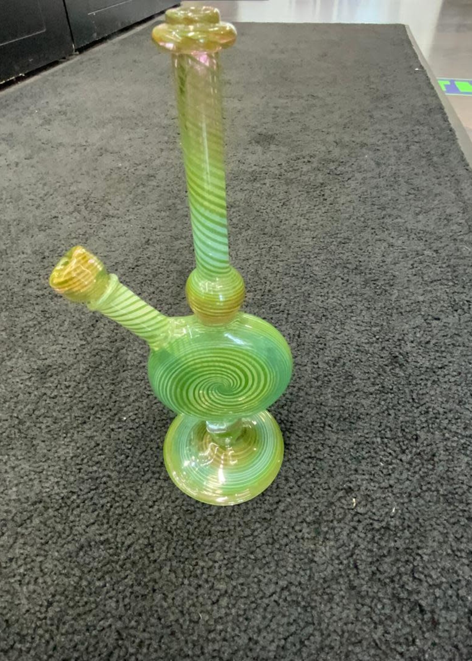 Griffin Glass Griffin Glass Green Swirl Lollipop Waterpipe