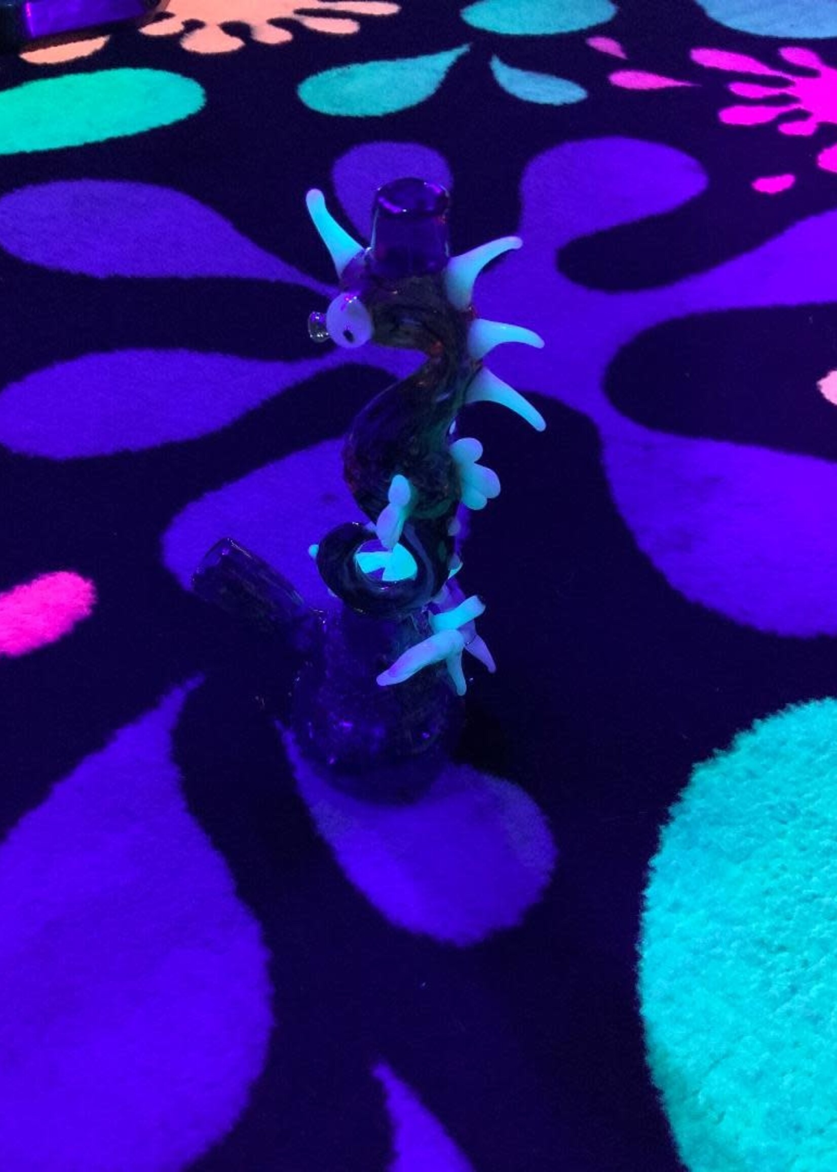 Arehart Glass Arehart Glass Glow Crab & Seahorse Waterpipe