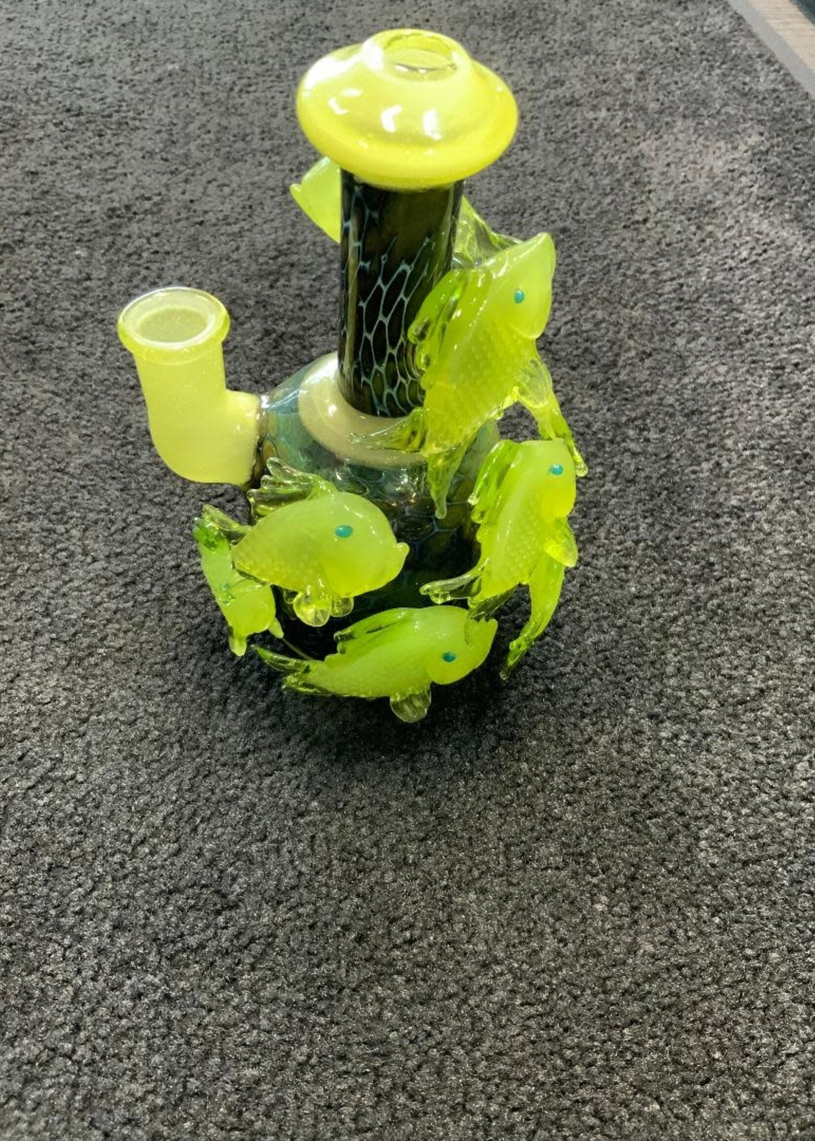Kevin Beecher Kevin Beecher Collaboration UV Green/Pink CFL School Fish Waterpipe