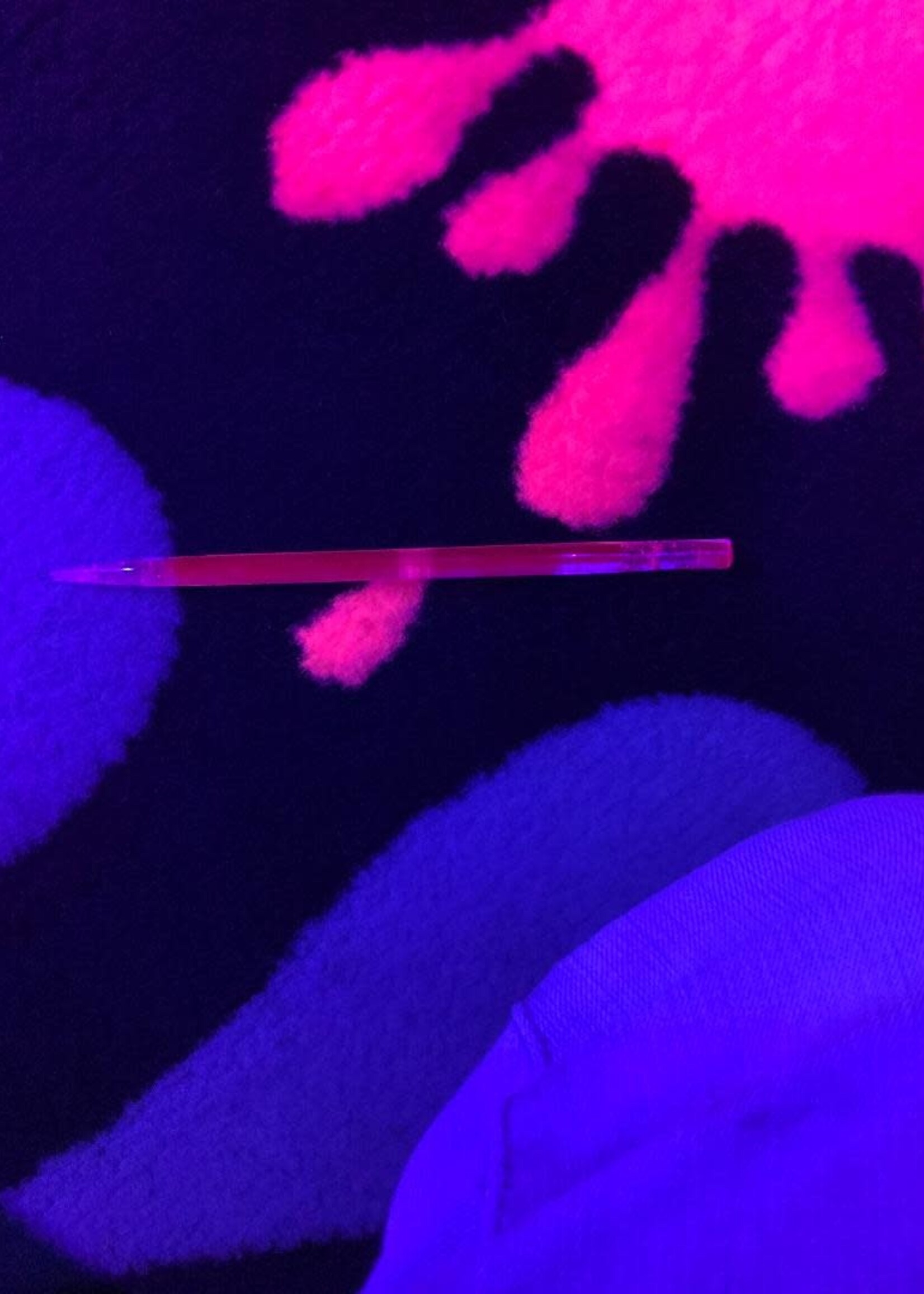 UV Pink Lucy Dab Tool