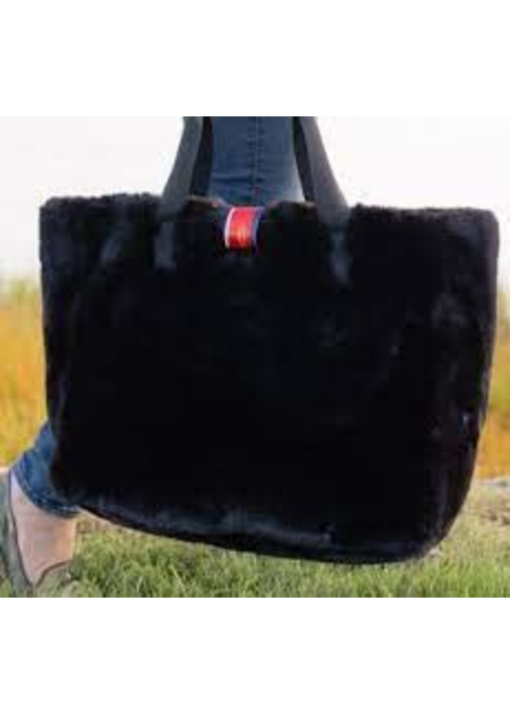 PRETTY RUGGED GEAR REVERSIBLE OVERSIZED FUR TOTE