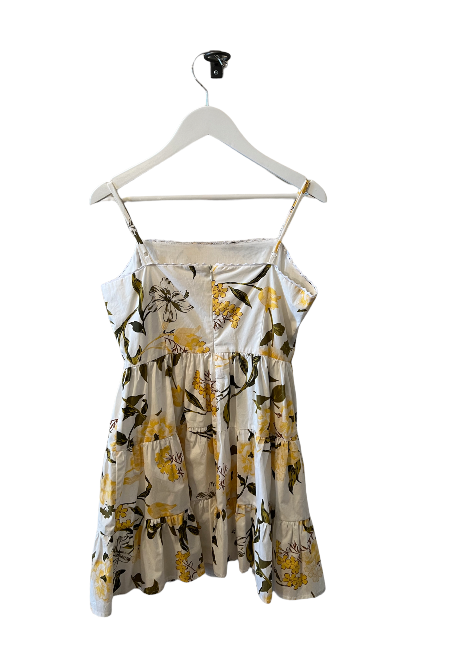 BB DAKOTA by Steve Madden LUSH LIFE DRESS- FLORAL PRINT- SIZE 4