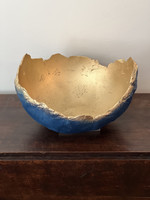 RIVERWOODS ART DECORATIVE CONCRETE BOWL IN NAVY/GOLD