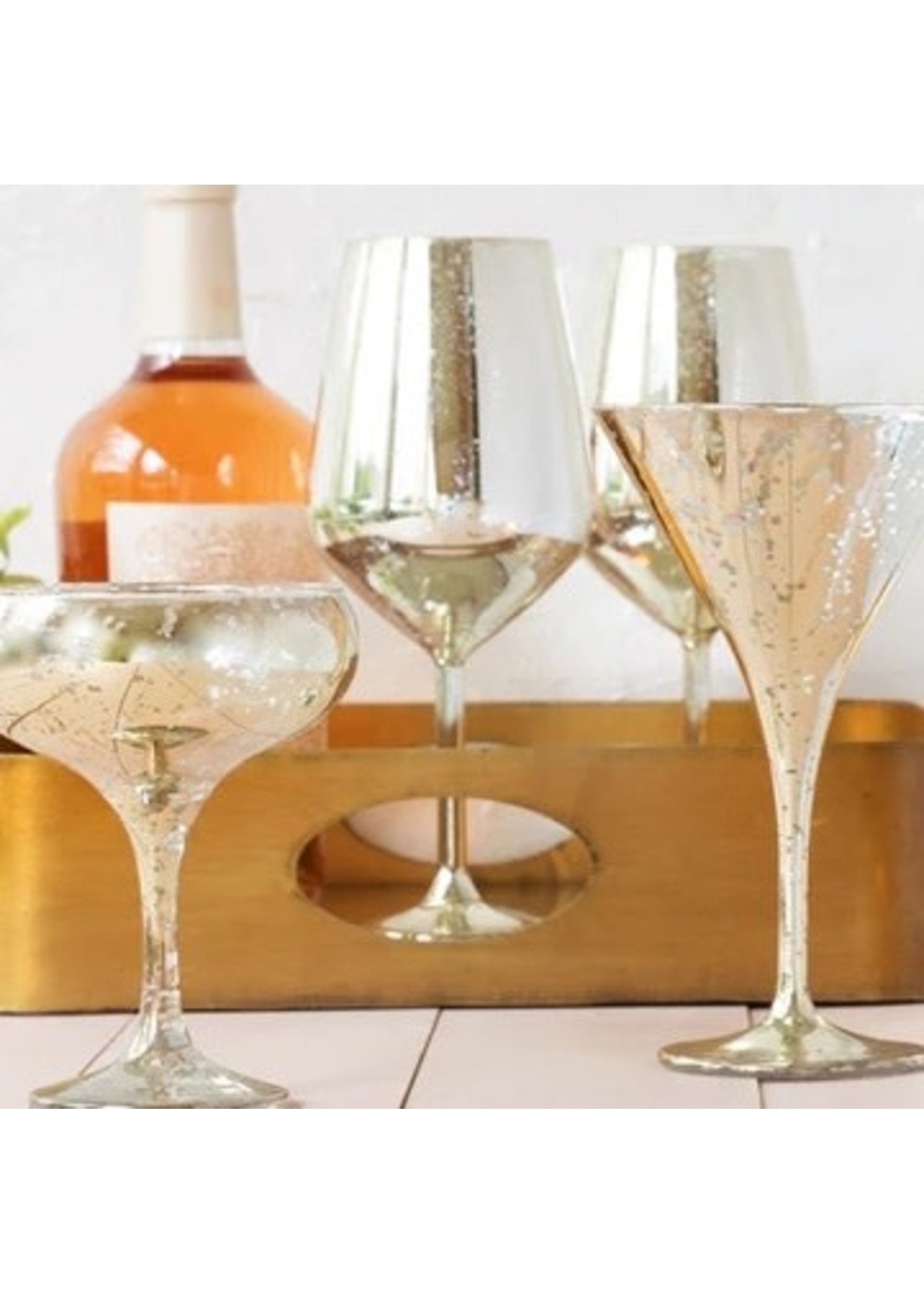 https://cdn.shoplightspeed.com/shops/658281/files/50824403/1652x2313x2/vietri-gatsby-martini-glass.jpg