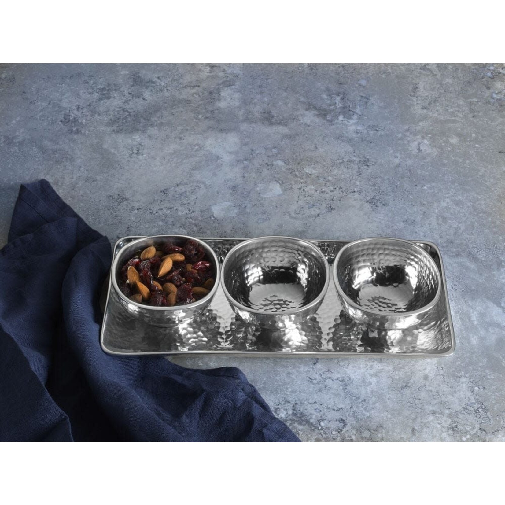 Towle Living HAMMERSMITH SET OF 3 SMALL BOWLS ON TRAY