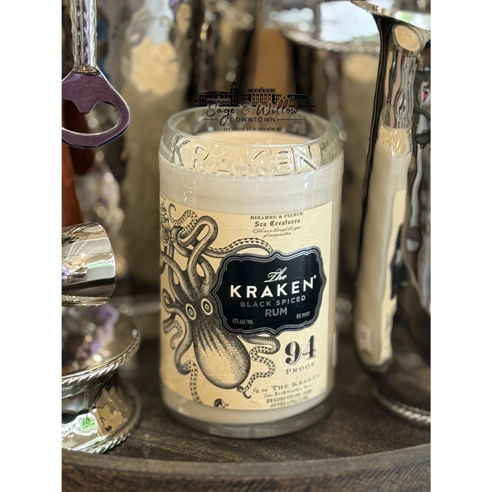 Lit Spirits Kraken  102  Suedesmoke Candle