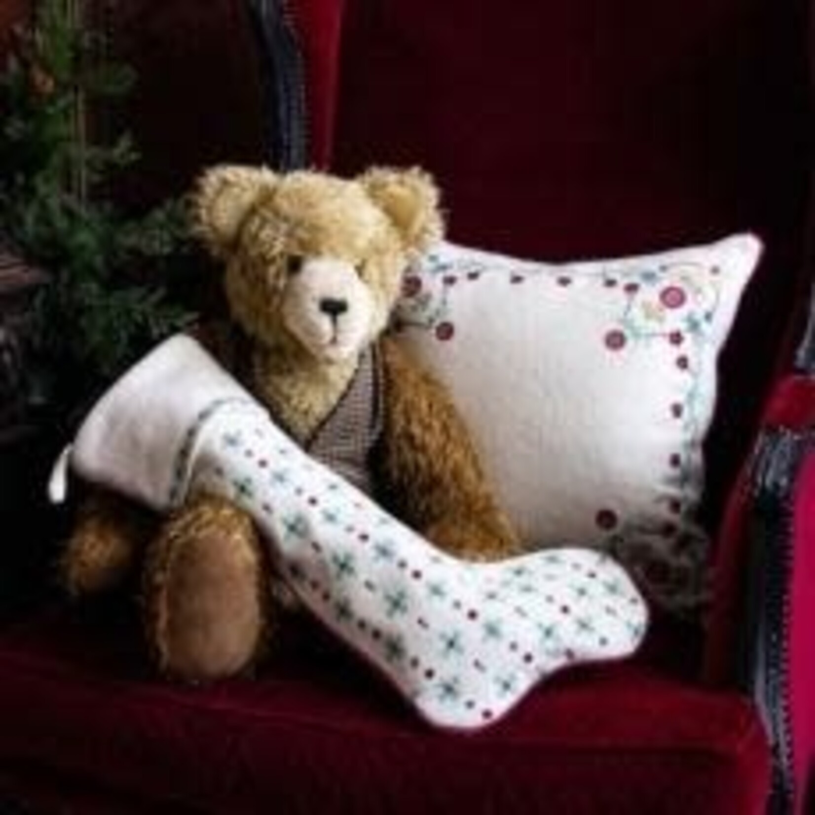 Juliska Heidi Multi 18in Embroidered Pillow