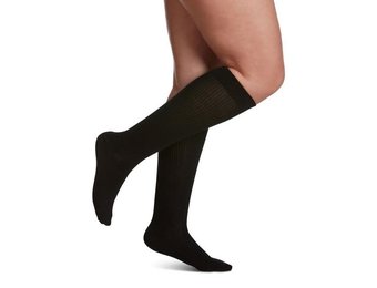 Traveno Travel Sock for Women 15-20mmHg Black