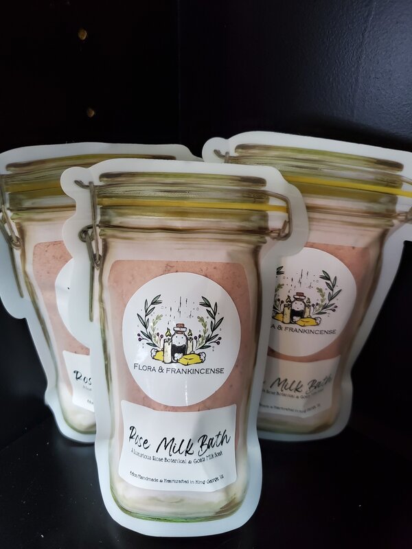 F&F ROSE MILK BATH