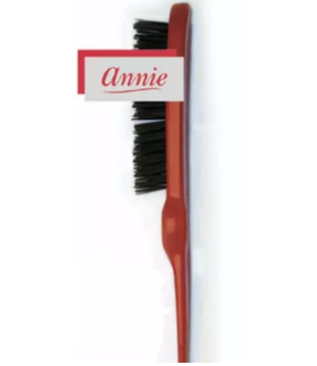 ANNIE TEASE BRUSH