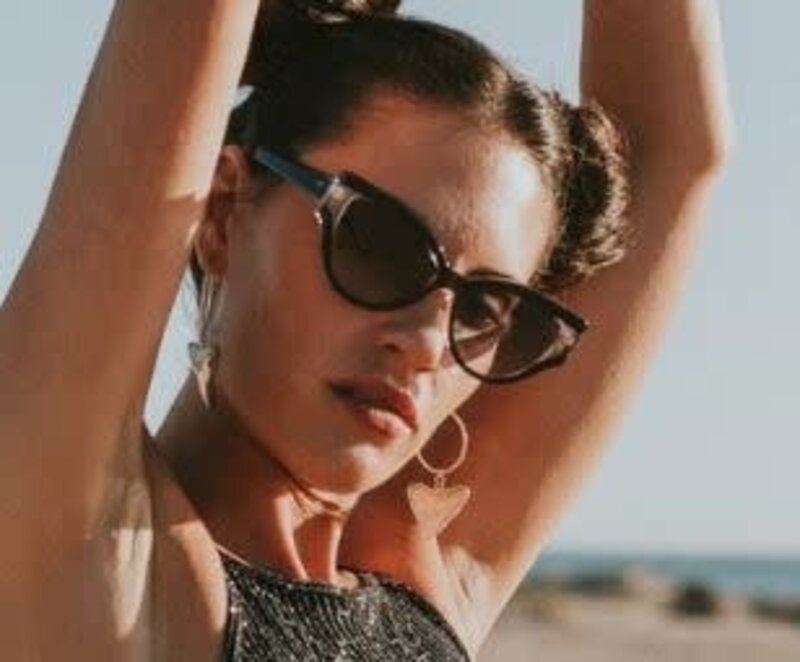 SAREBYS BEAUTY SUPPLY CAT EYE SUNGLASSES OPAQUE PINK COLOR