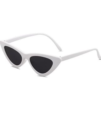 SAREBYS BEAUTY SUPPLY CAT EYE SUNGLASSES WHITECOLOR