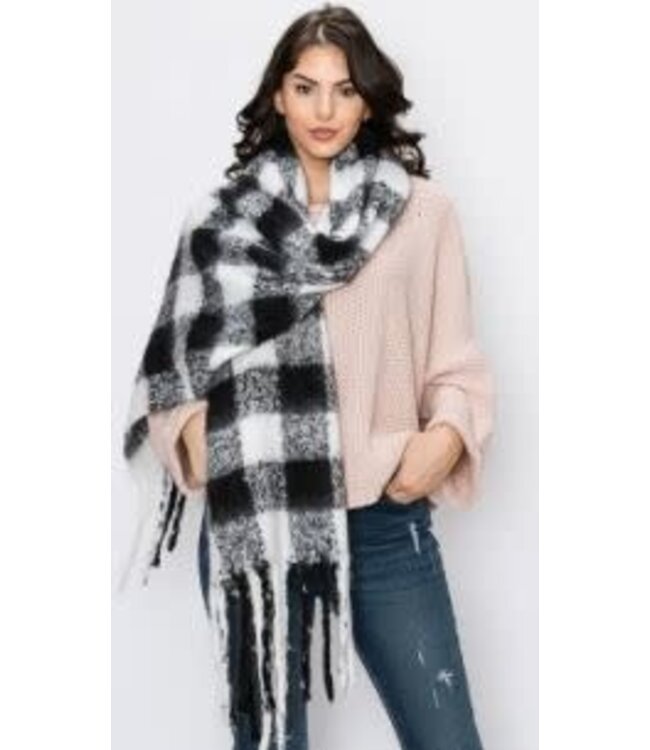 SAREBYS BEAUTY SUPPLY PLAID  PATTERN FRINGE SCARF