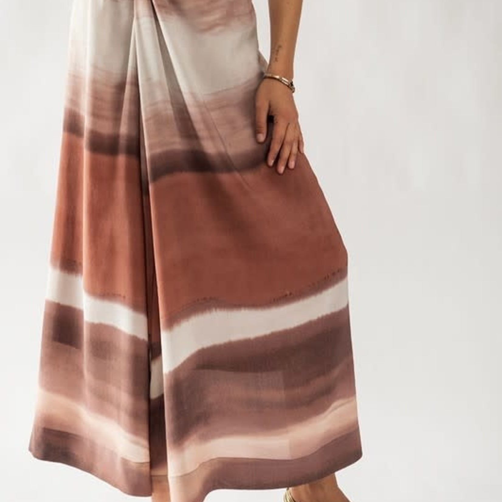 Trend Notes Sydney Ombre Print Twisted Maxi Skirt