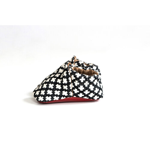 Little Grapefruit Black Woven Little Grapefruit Black Woven
