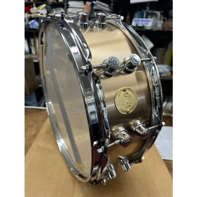 DW - DRVZ0514STZL - LeftCast Bronze Snare, 5x14 w/ Chrome Hardware (Limited Edition #21 of 25)