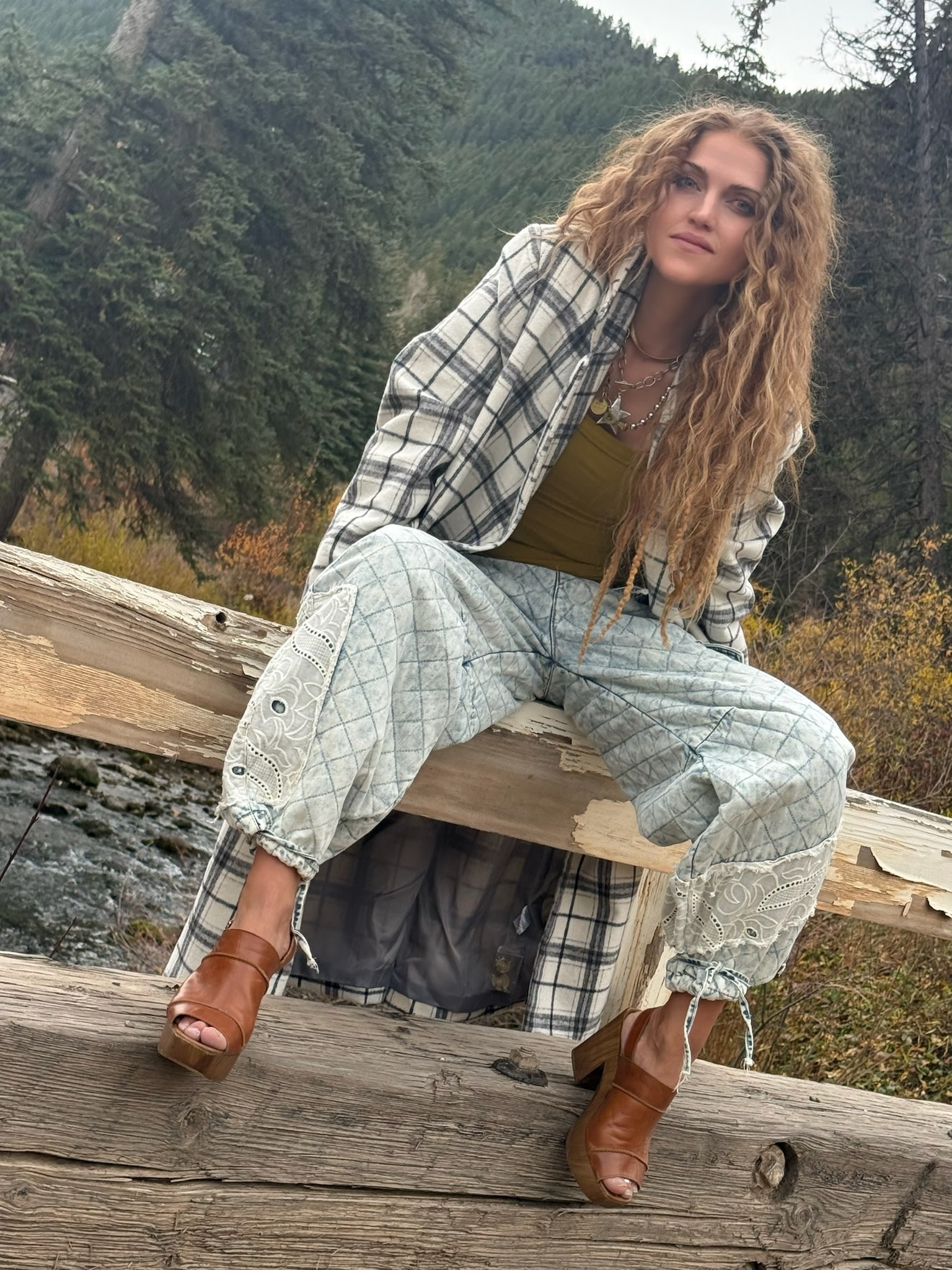 BOOT-SCOOTIN' BLUE QUILTED Joggers Pants   PoL