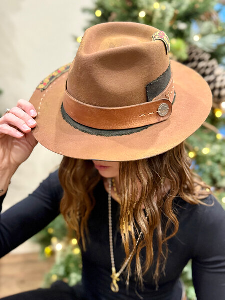 BLOOMING BUFFALO Wool & Leather Hat