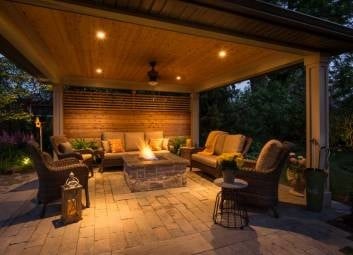 3 TIPS TO EXTEND YOUR PATIO'S FALL SEASON