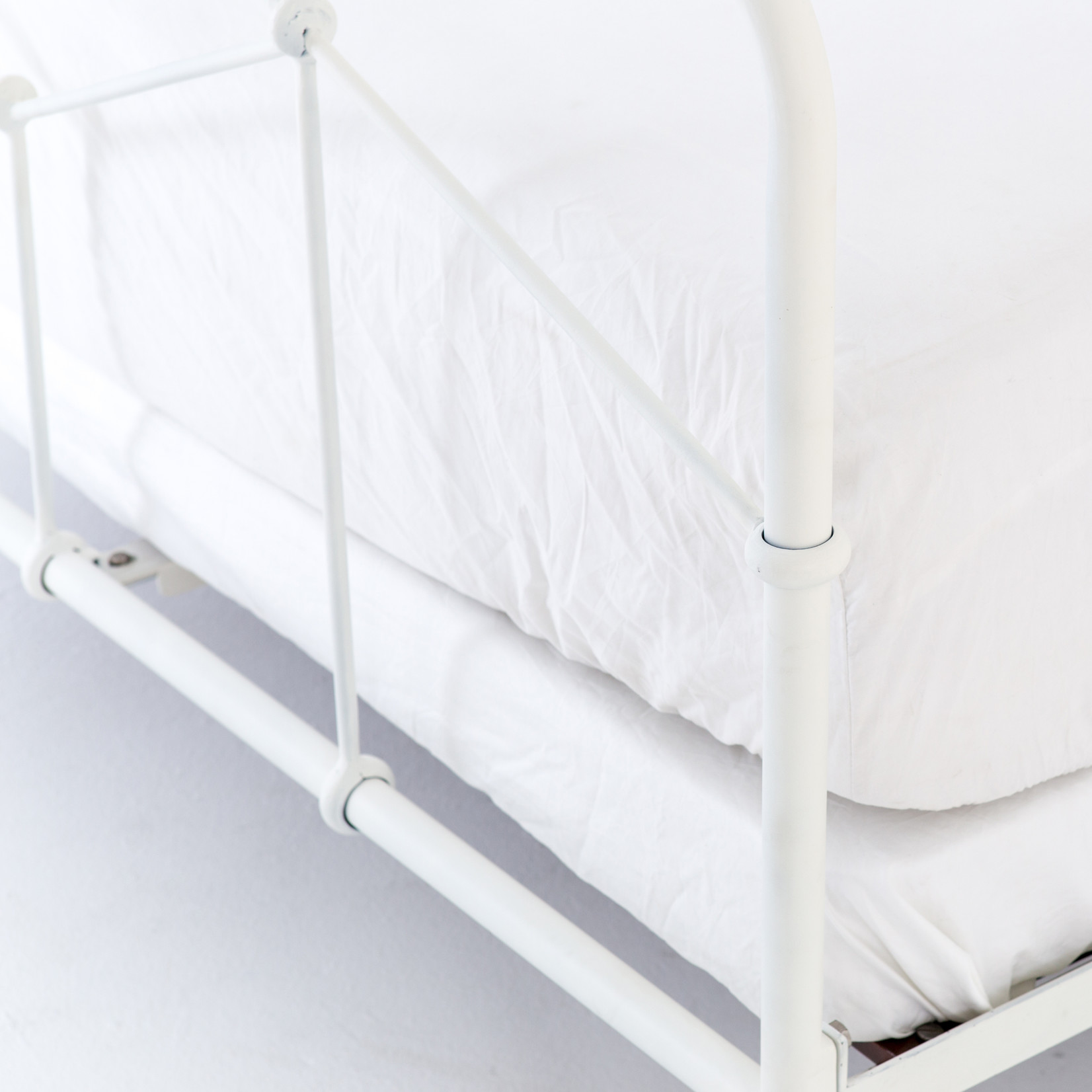 Casey 2024 iron bed