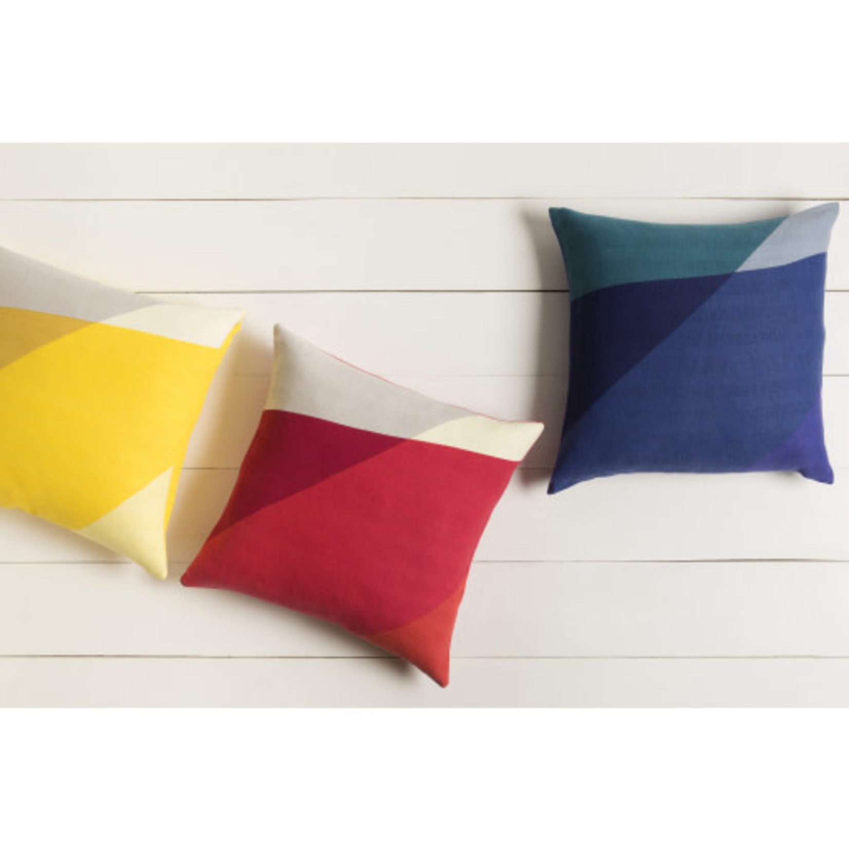 Surya TO009 18X18 Pillow