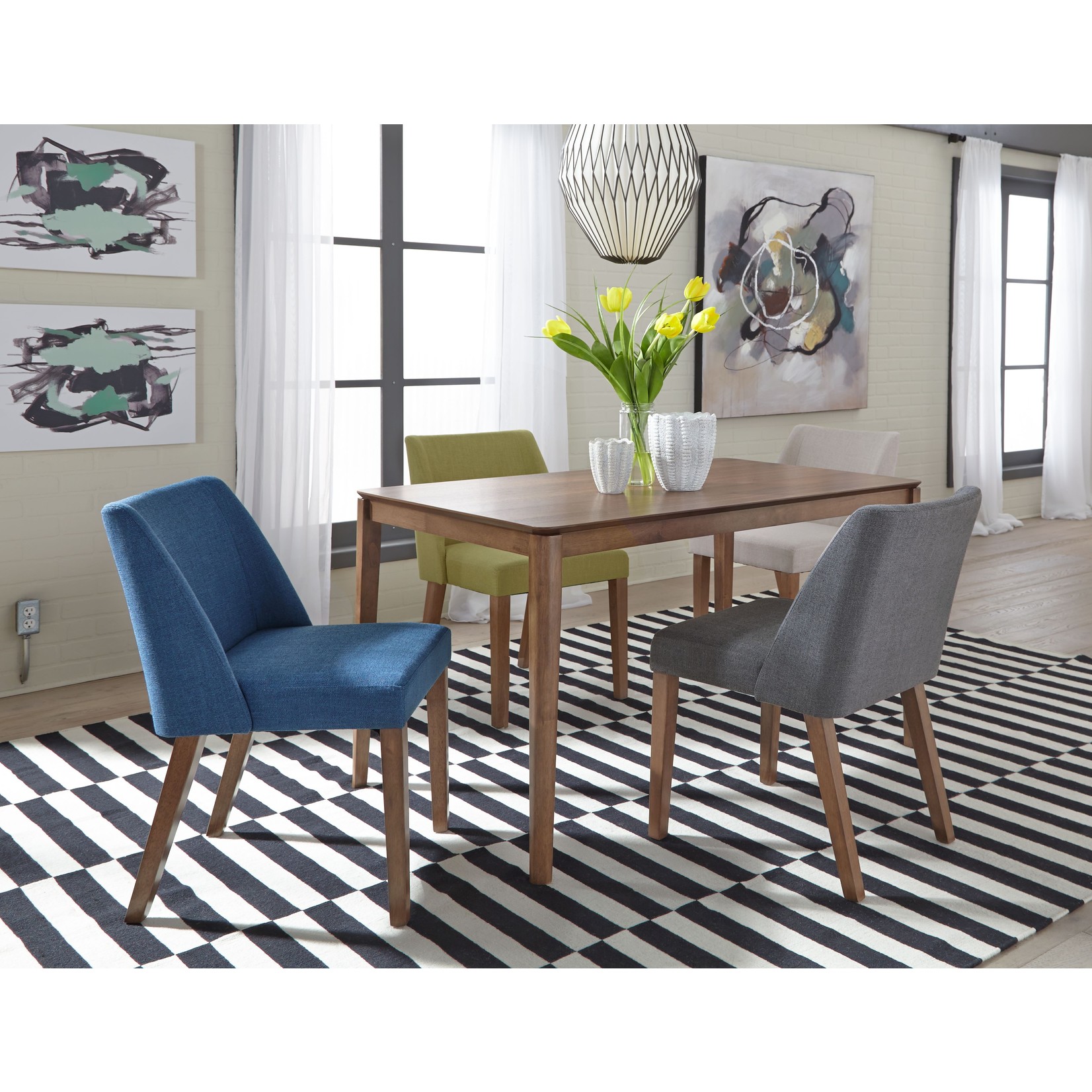 Liberty Furniture 5 Piece Rect table set. With 4  Grey chairs