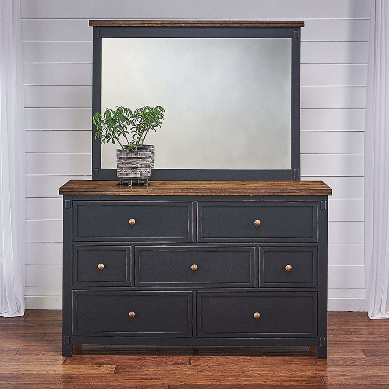 A-America Stormy Ridge Dresser