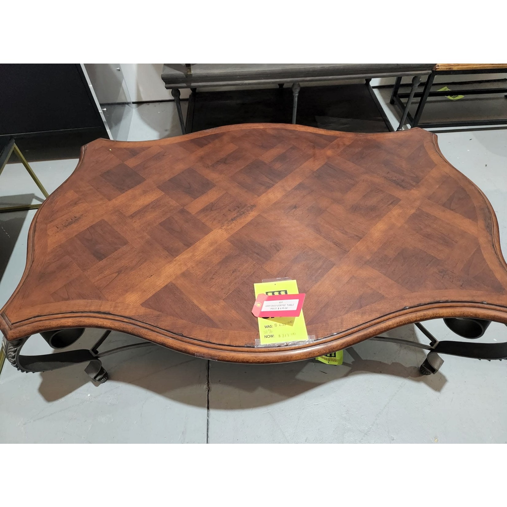 Bassett COFFEE TABLE RECT