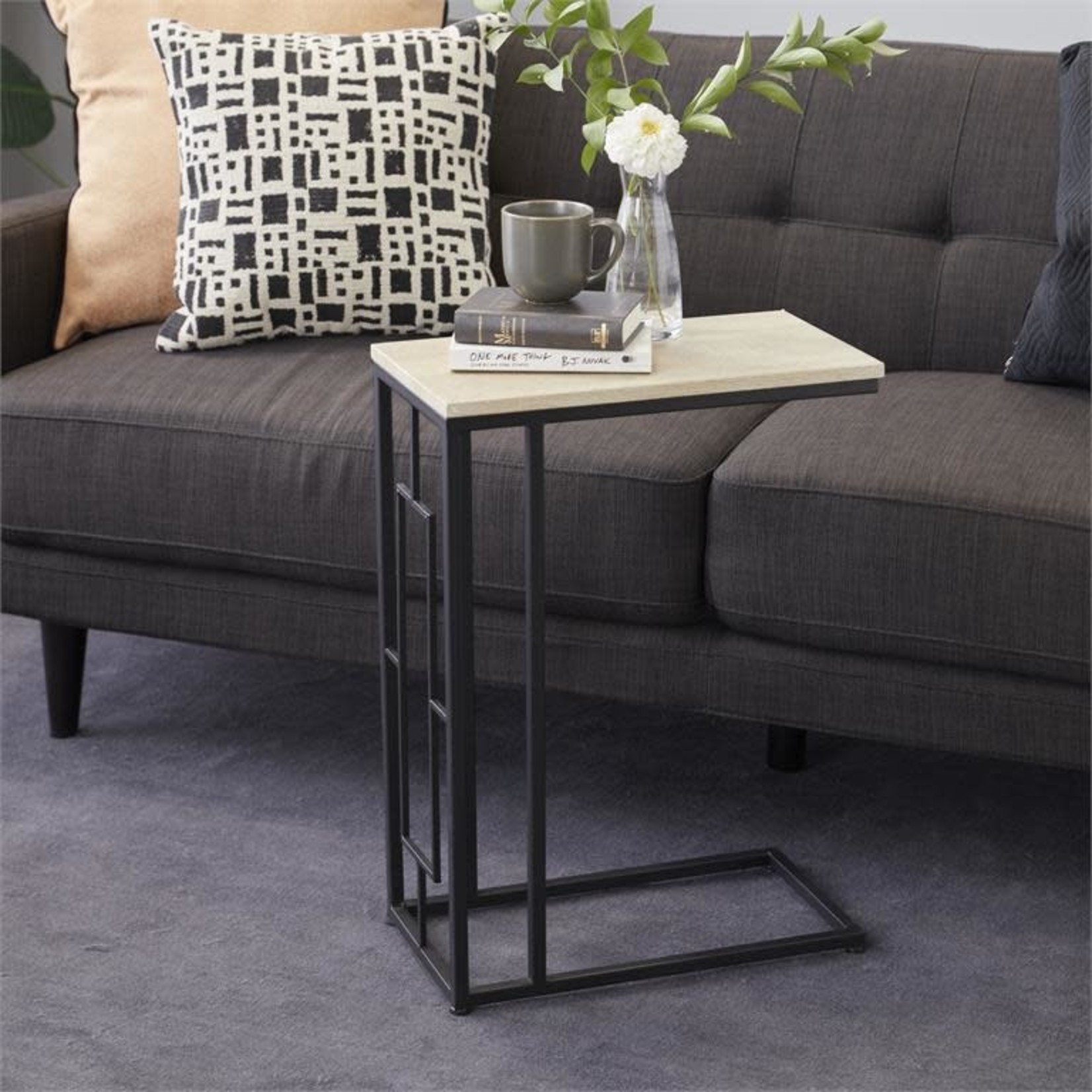 Uma Accent Table 19x26