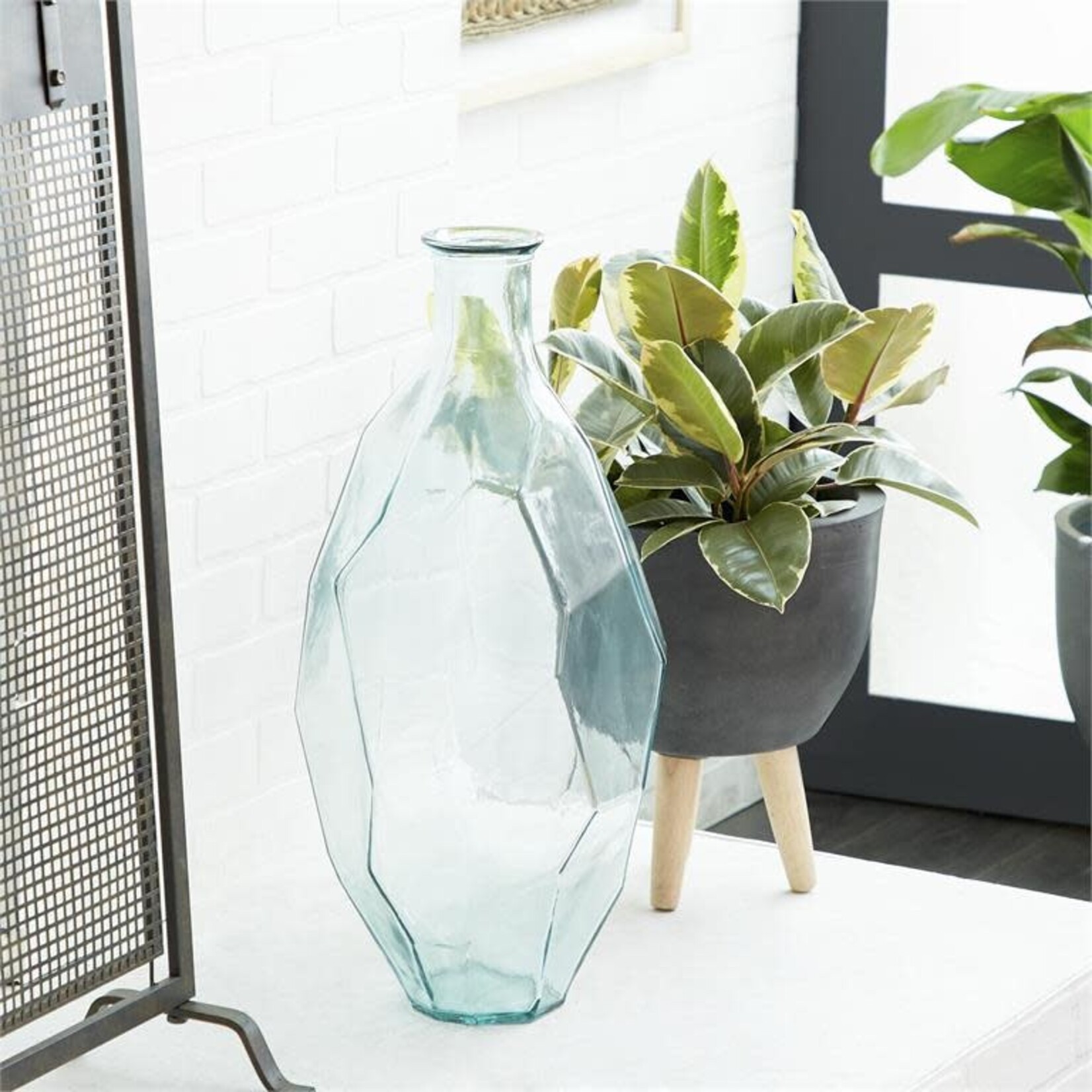 Uma 18265 Glass Vase 11"Wx23"H