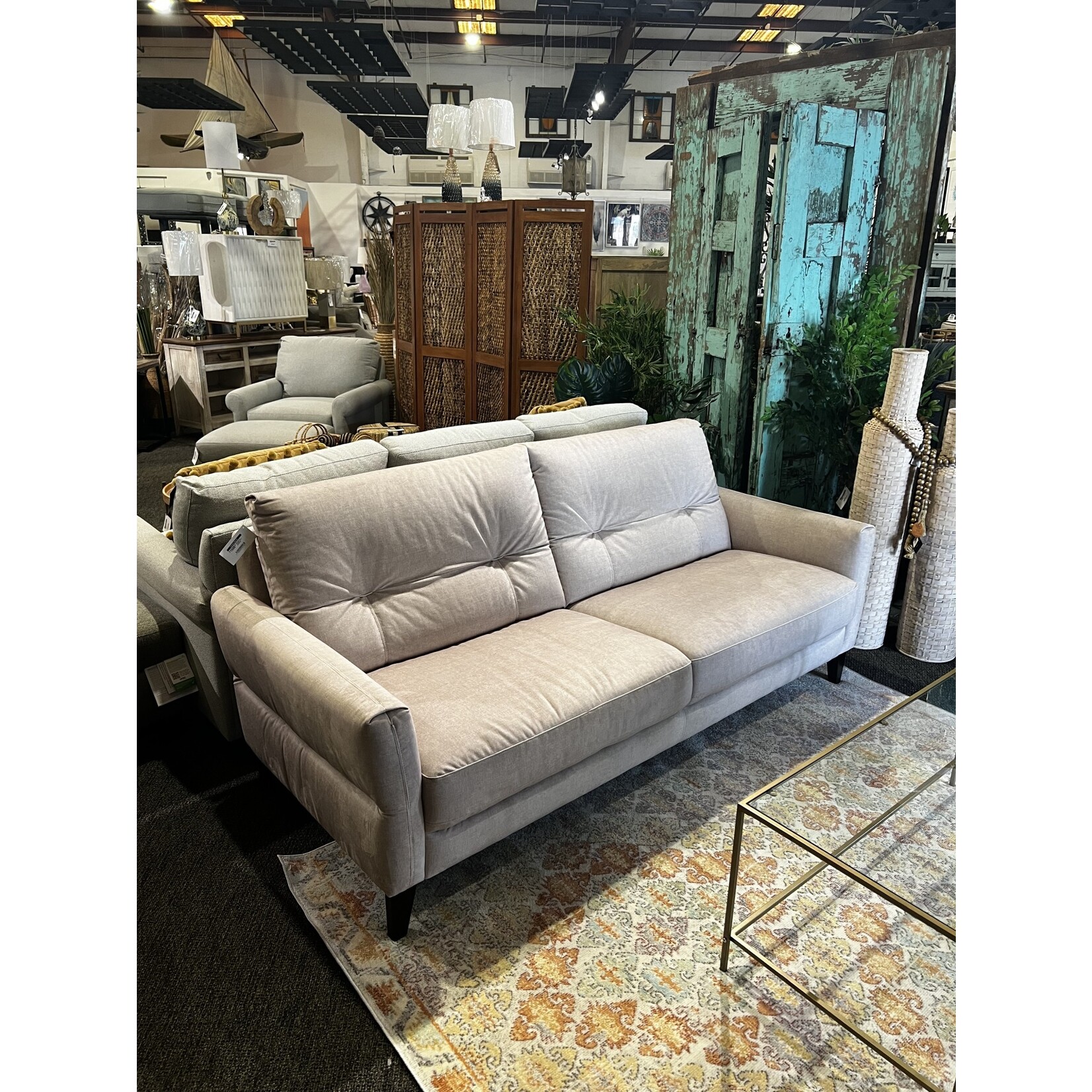 Leale Sofa 83" 78018001 Oyster