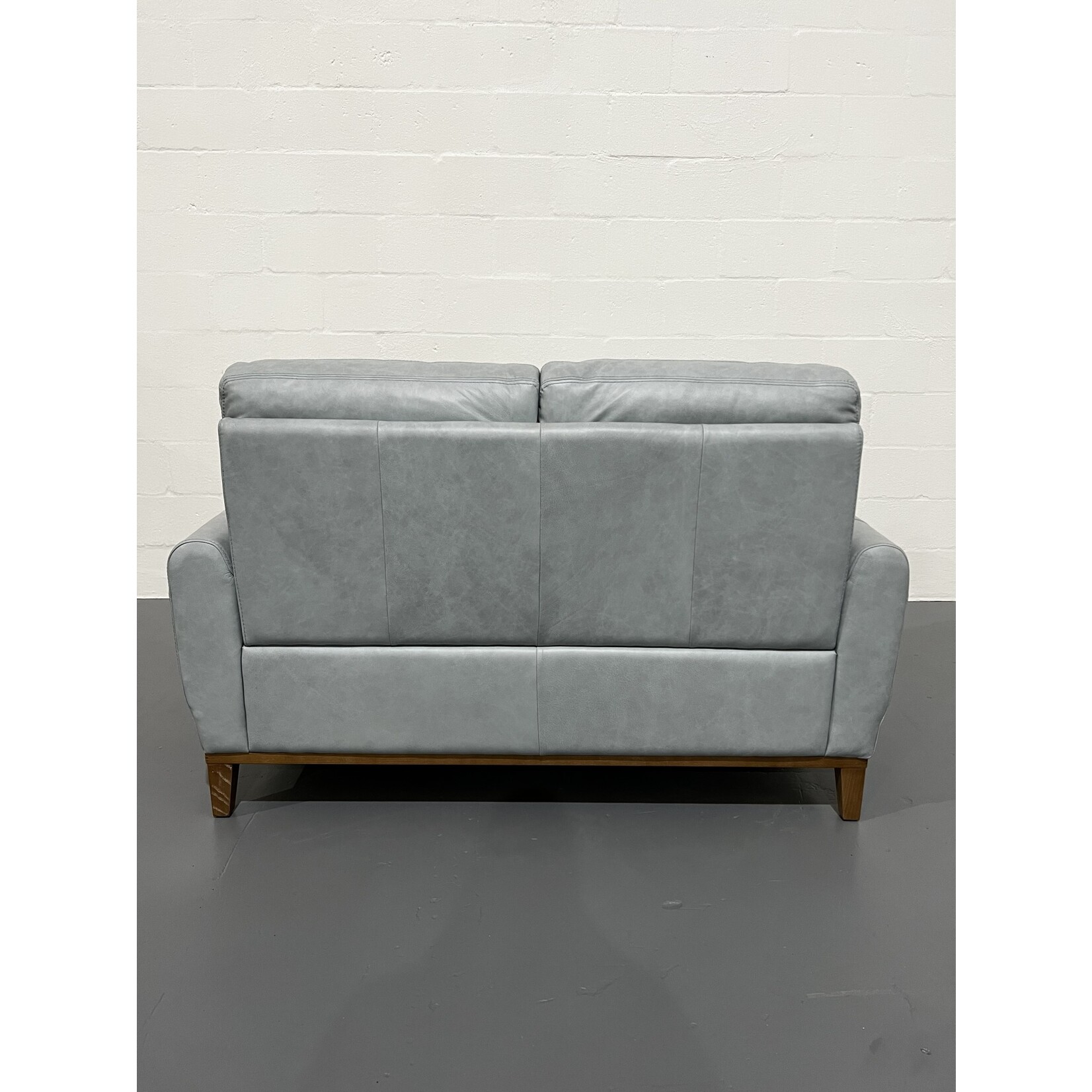 Loveseat Leather Sky Blue