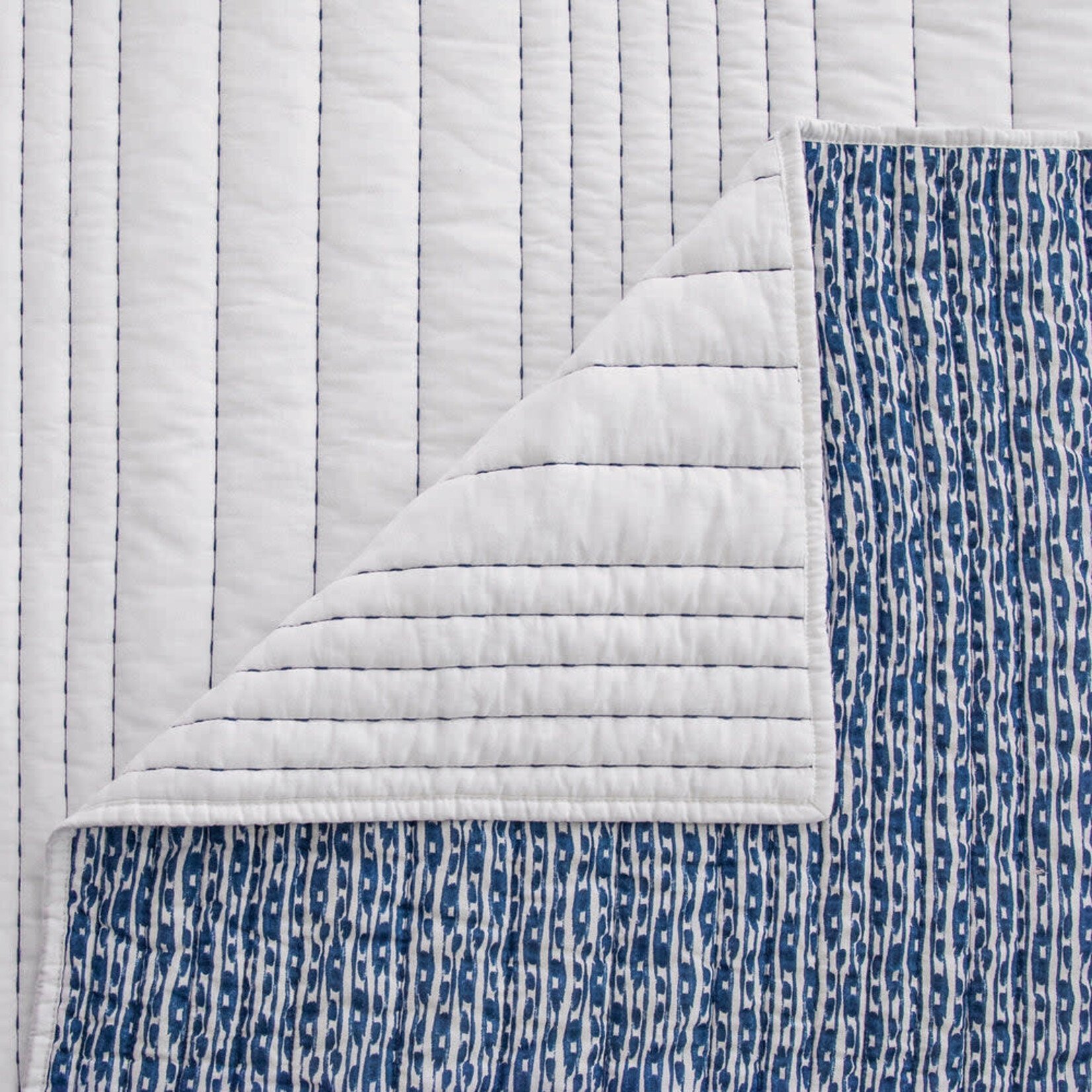 HiEnd Accents Staccato Reversible 3pc Quilt Set Full/Queen