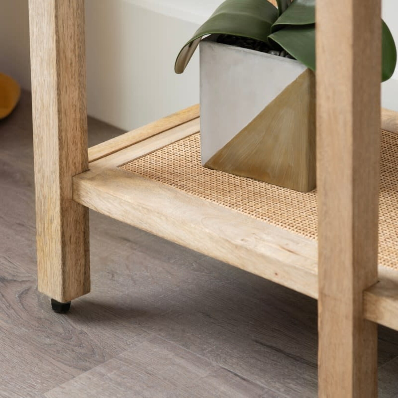 Crestview Barbados Etagere (L6H/FW)