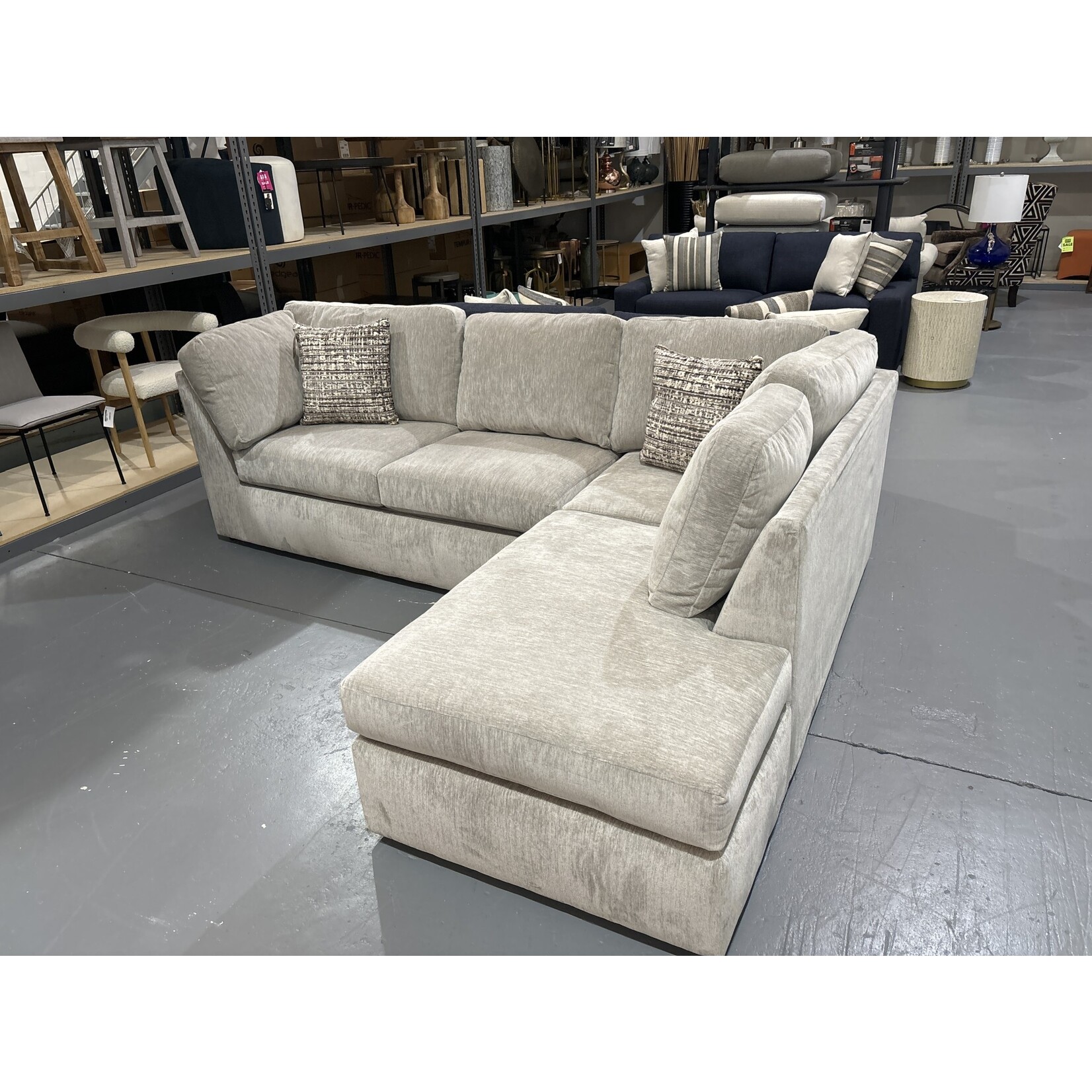 593 Sectional w/Full Sleeper Lush Fog