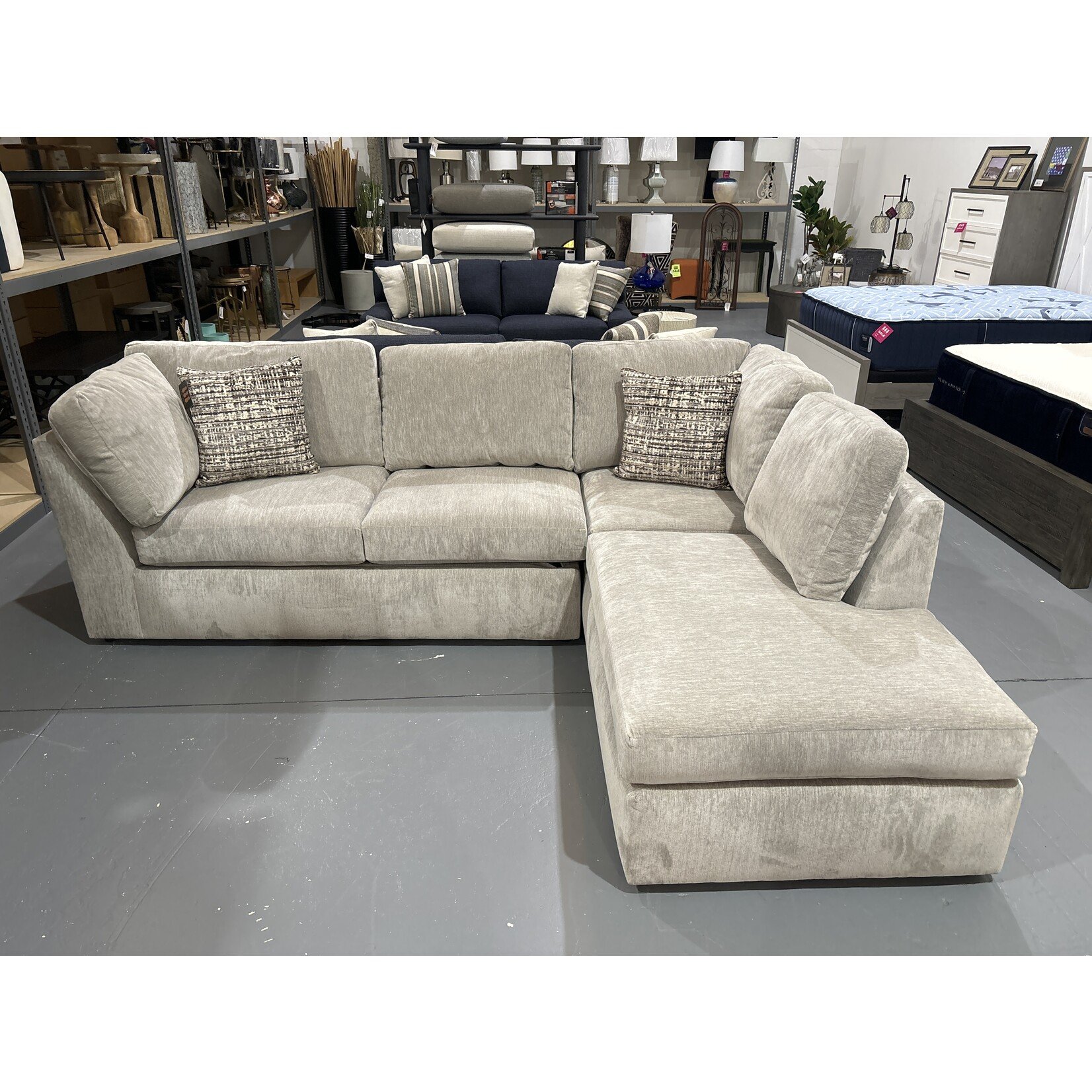593 Sectional w/Full Sleeper Lush Fog