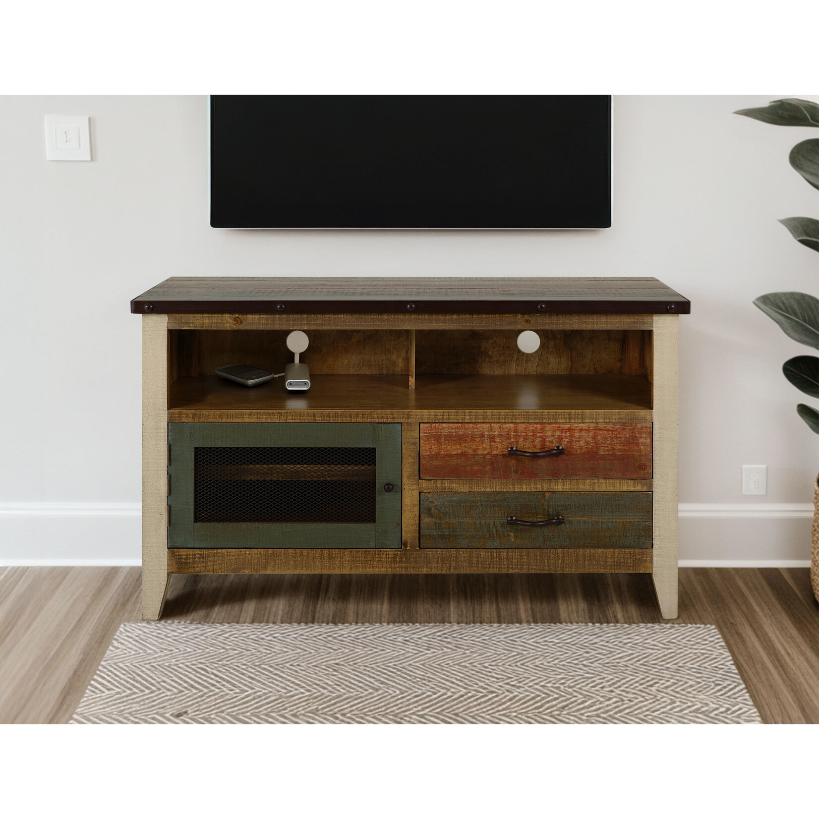 IFD Antique TV Stand 52"