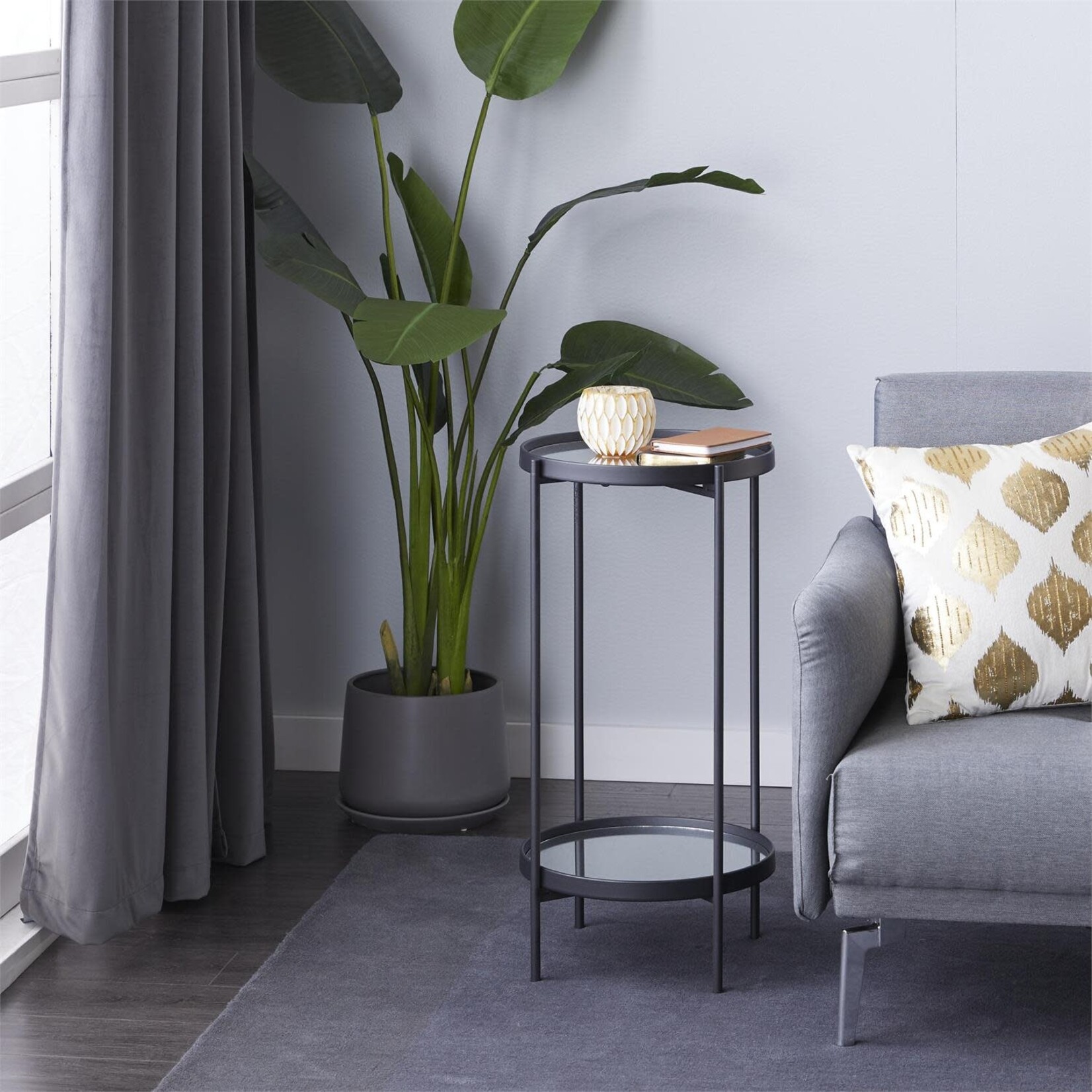 Uma 43305 Metal Mirror Table
