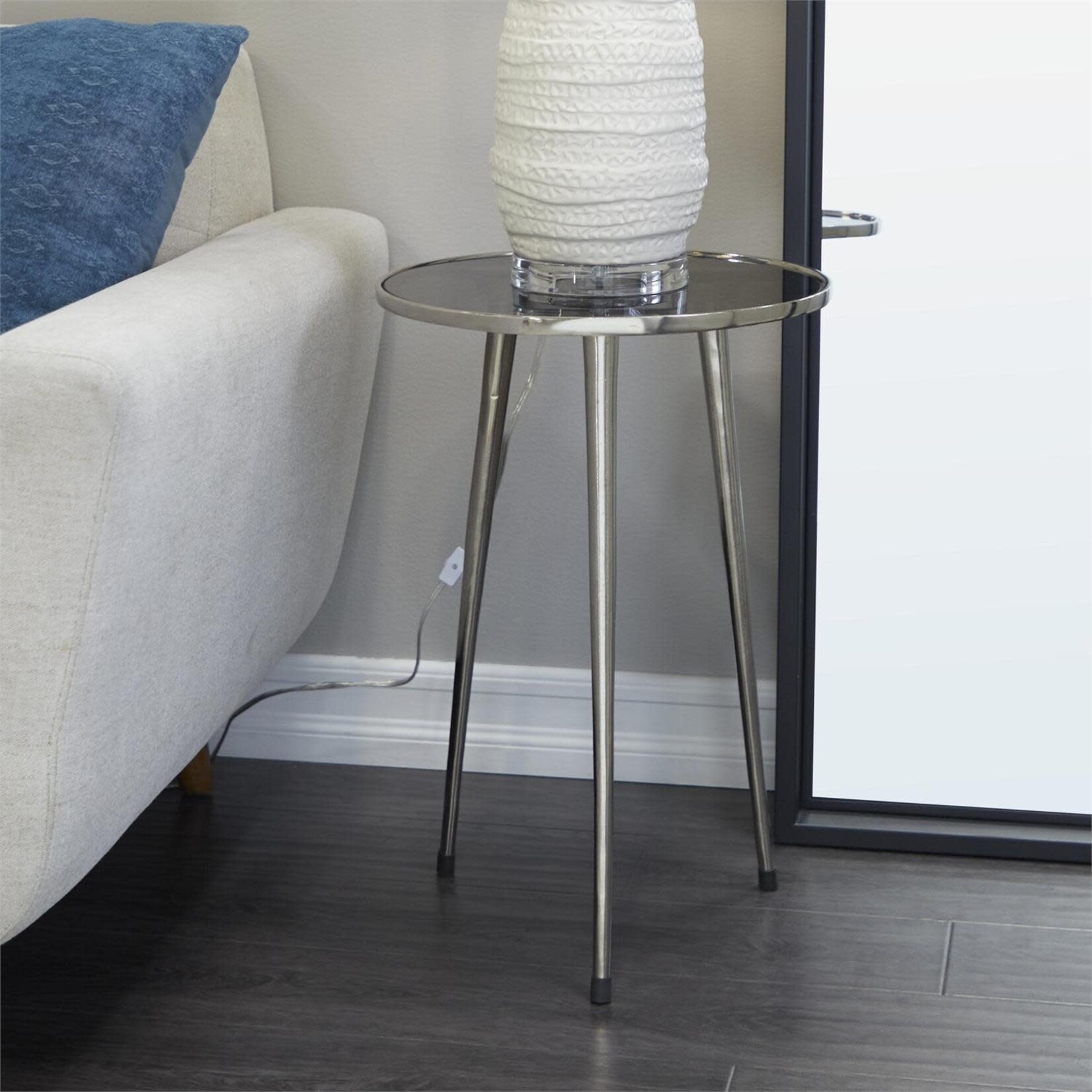 Uma 99727 Aluminum Glass Accent Table