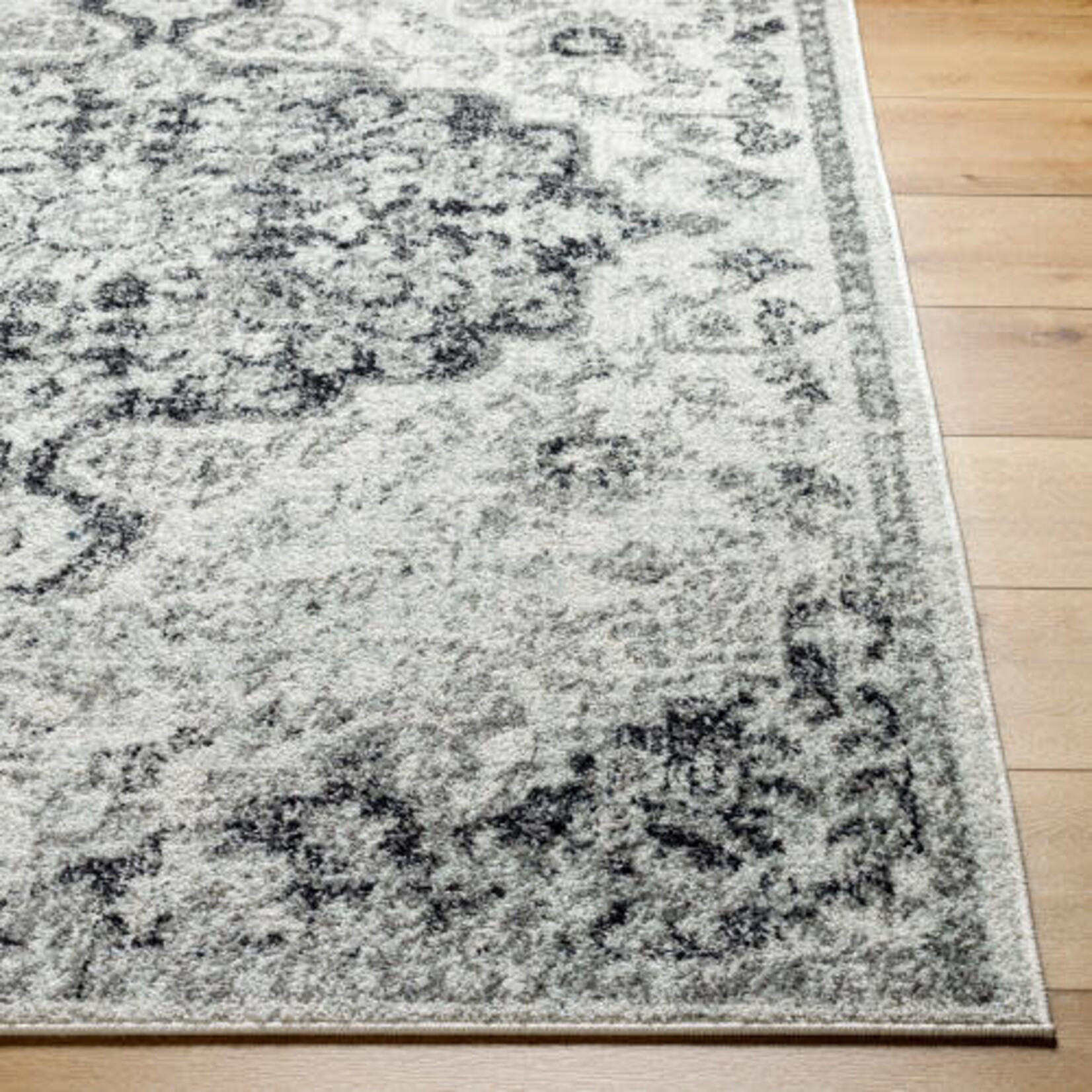 Surya HAP1061 7.10x10.2 Rug